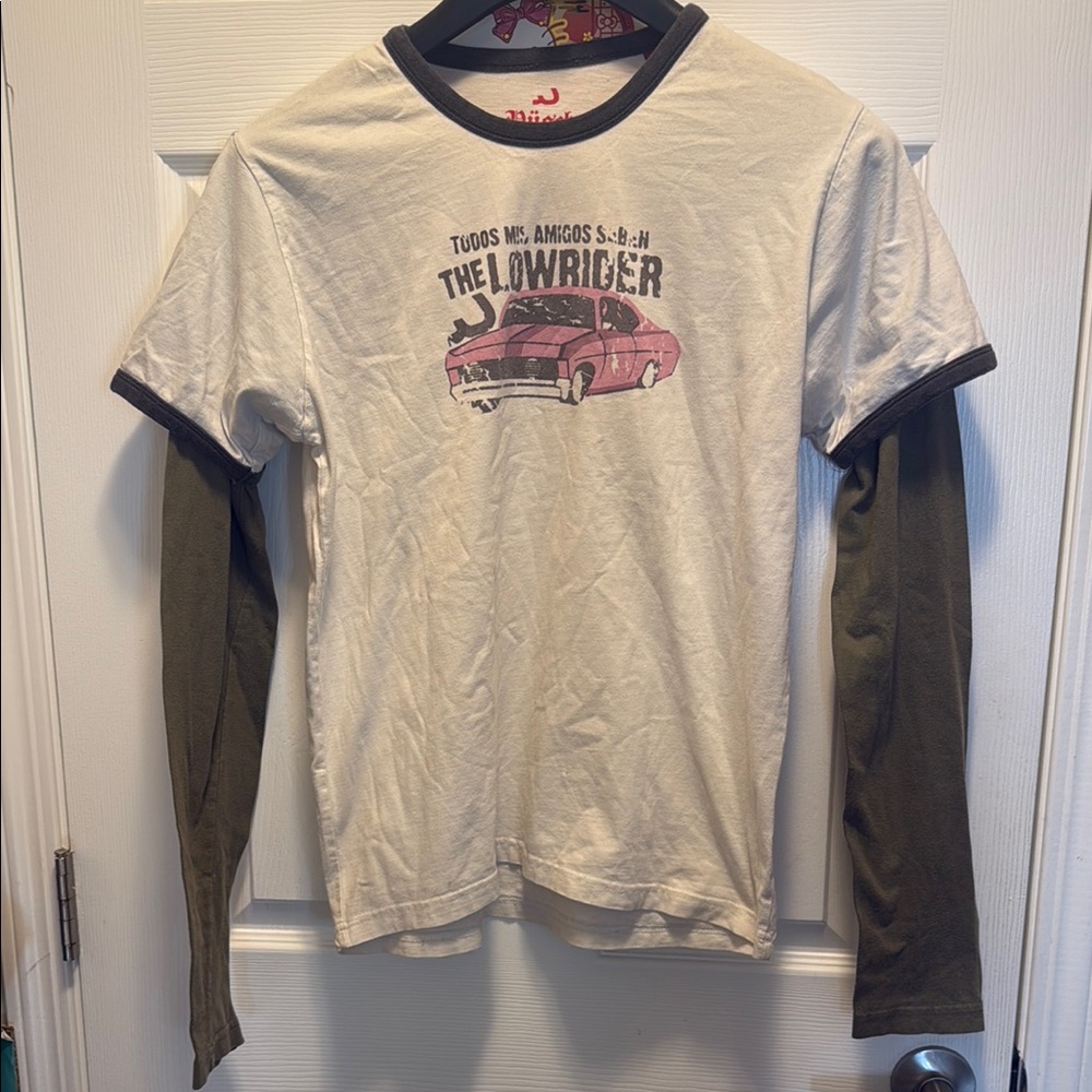 True Religion Cream and Black Long Sleeve Tee - Picture 1 of 2